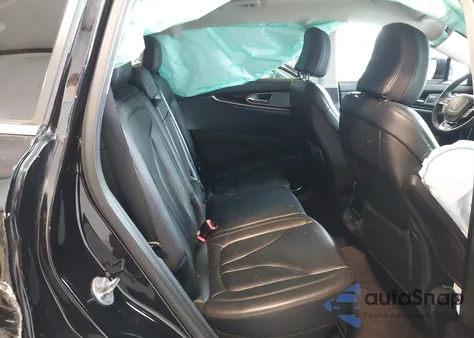 2022 Lincoln Nautilus Standard z USA, uszkodzony, nr VIN 2LMPJ8J97NBL13138